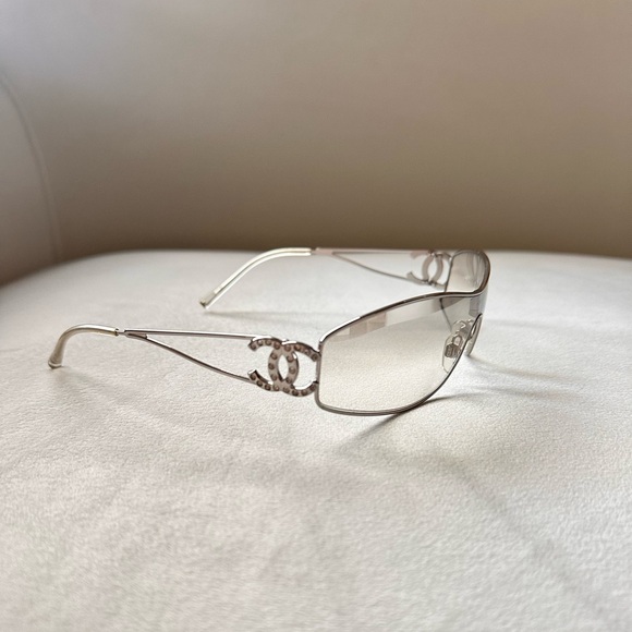 CHANEL  vintage silver gradient Swarovski CC’s sunglasses. - Picture 3 of 16